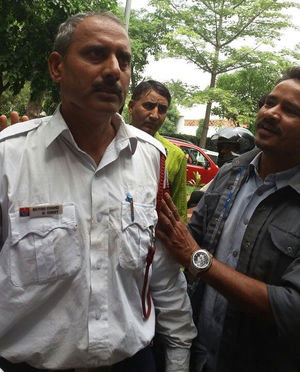 delhi-cop-fired-