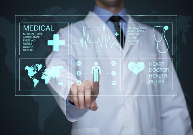 Doctor working on a virtual screen. medical technology concept